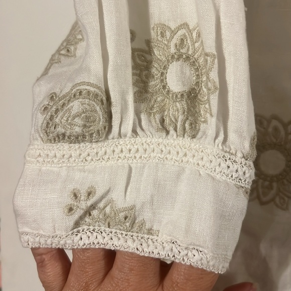 COPY - Johnny Was gorgeous linen 3/4 sleeve embroidered top - Picture 5 of 9